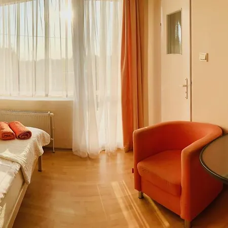Gasthuis Fregata Basi 3*