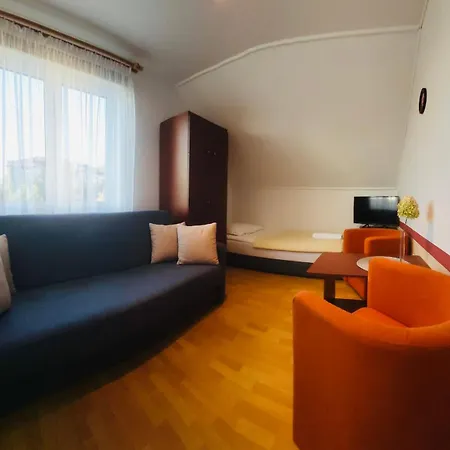 Fregata Basi Guest house *
