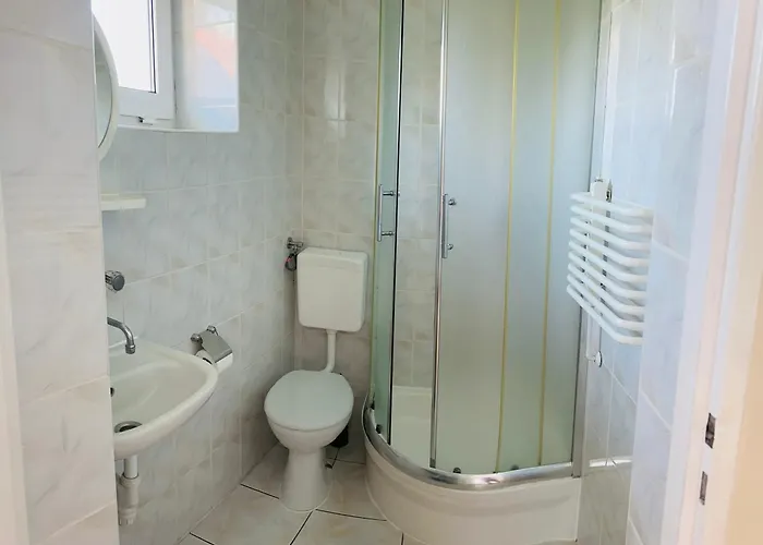 Pensionat Fregata Basi